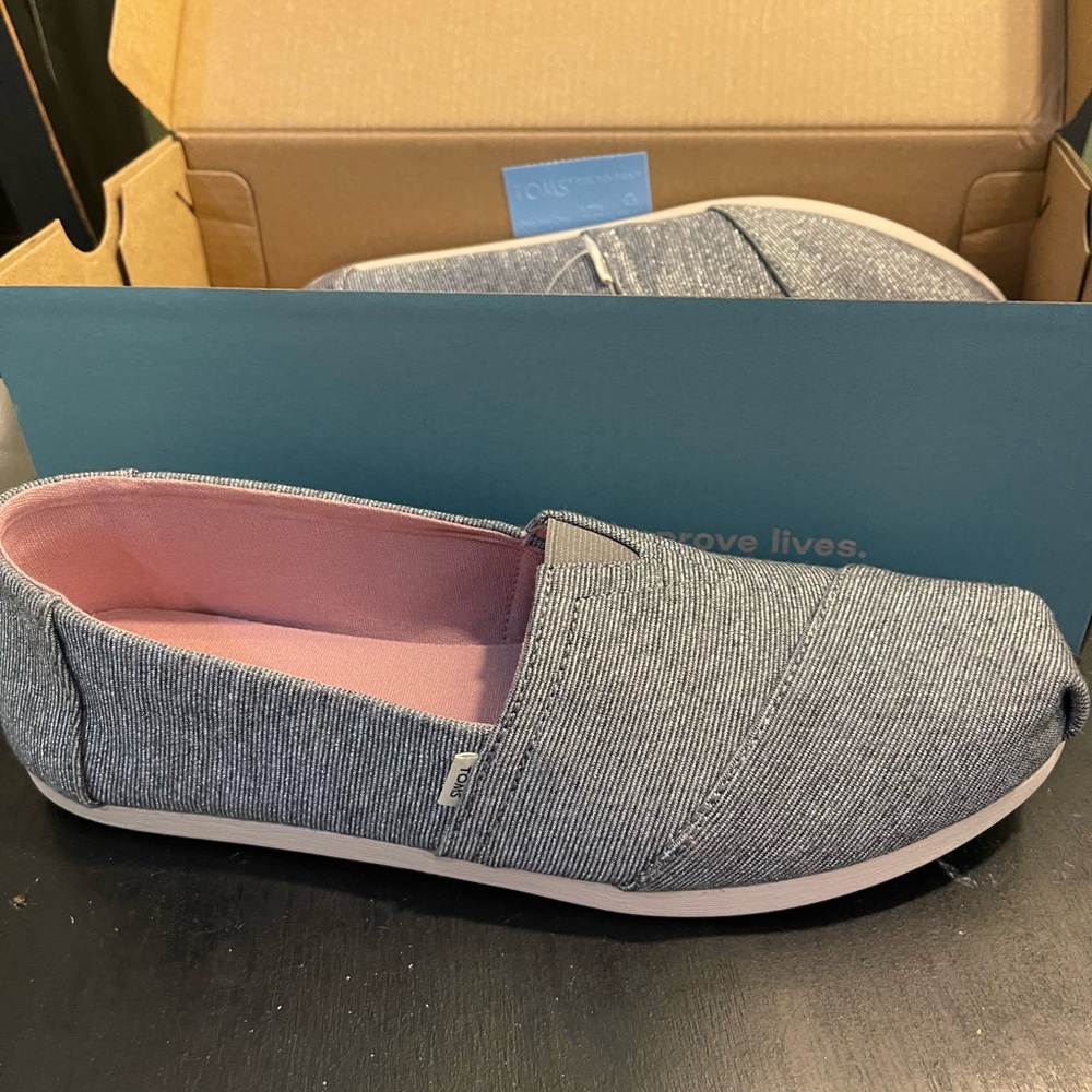 Toms shoes